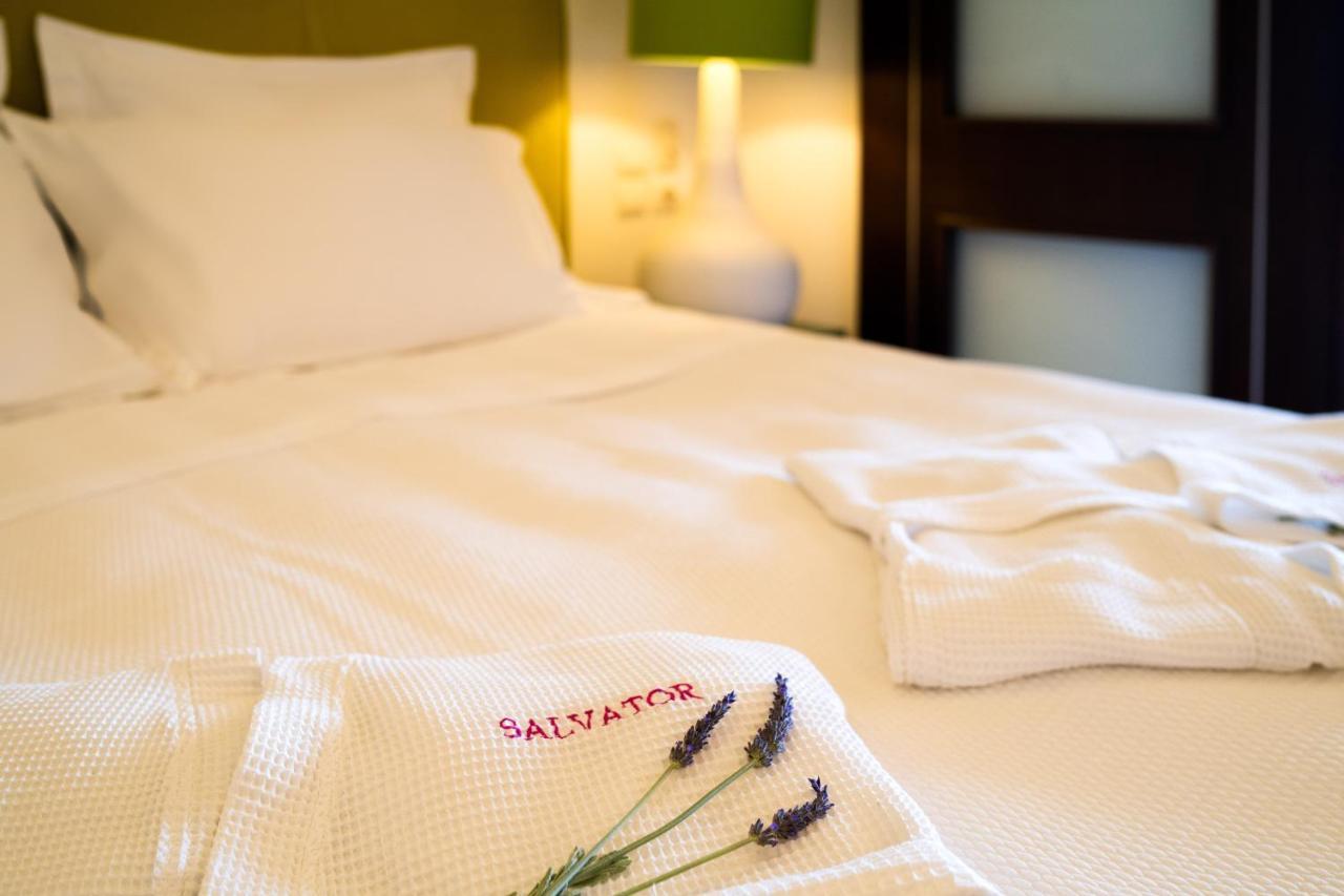 Apart Otel Salvator & 4*
